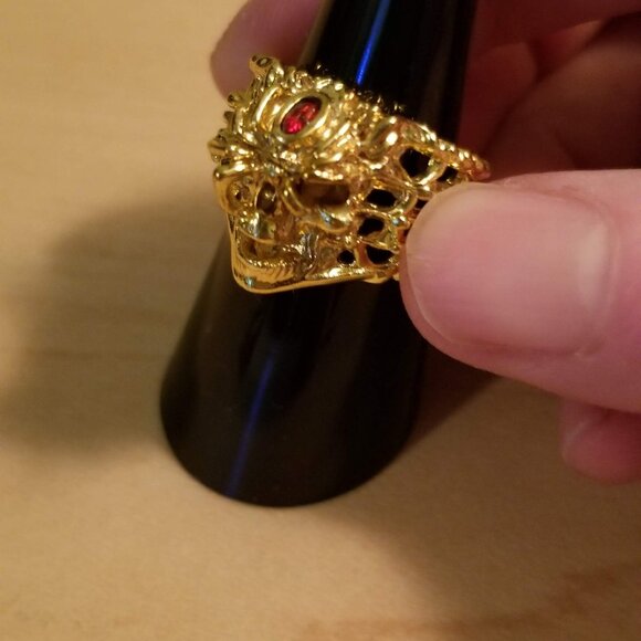 Creepy coffin and skull ring, pair, NWOT - Picture 8 of 10